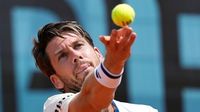 French Open: Cameron Norrie overcomes Jacob Fearnley to set up clash with Novak Djokovic in fourth round