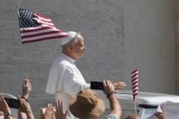 Pope Leo XIV shows off his White Sox fandom at weekly general audience