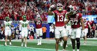 Oregon vs. Indiana score, live updates: Hoosiers carry 35-7 lead into halftime against Ducks at Peach Bowl