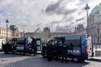 France Makes New Arrests in Louvre Heist; Jewels Still Not Found