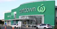 All 185 Woolworths stores reopen after a problem with electronic price tags