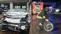 Bergamo, frontale all'alba tra auto e tir: due 19enni morti sul colpo, altri due gravissimi