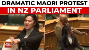 New Zealand Parliament Faces Disruption As MPs Perform Haka