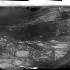 Victoria Krateri’ne Açılan Bir Patika