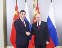 Cina-Russia: Xi esorta a mantenere determinazione e coordinamento strategici - Lazio TV