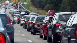 Heavy Traffic Congestion Hits France During Winter School Holiday