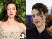 Aubrey Plaza and Margaret Qualley are queer leads in new film Honey Don’t! hitting theaters  | The Express Tribune
