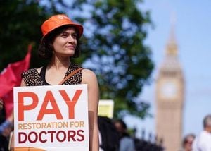 Resident Doctors Vote For Strikes Amid NHS Pay Dispute