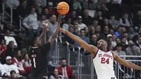 Omaha falls to St. John's in debut game of March Madness