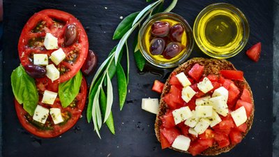 Beslenme Biçiminiz (Diyetiniz), Bilişsel Fonksiyonlarınızı Korumaya Yardımcı Olabilir!