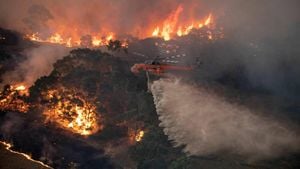 Creswick Bushfire Emergency: Residents Urged To Evacuate