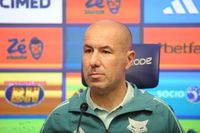 Jardim vê pontos positivos, mas admite problemas no time do Cruzeiro < No Ataque