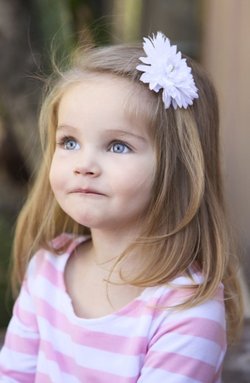 Sarışın ve açık tenli olmayan ebeveynlerin sarışın bir çocuğu olabilir mi? Olabilirse bu ihtimalin matematiksel bir karşılığı var mıdır?