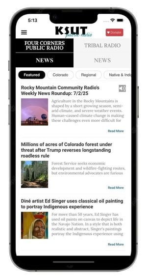 Crowds Gather As Mangione Faces Key Evidence Hearing