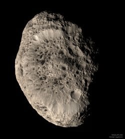 Satürn'ün Hyperion'u: Doğal Renklerde