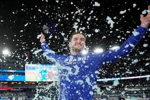 Mariners Strike First As Blue Jays Eye ALCS Comeback
