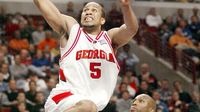 Ezra Williams on last Georgia basketball team to win in NCAA Tournament, this year's Bulldogs