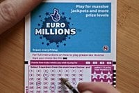 Tonight’s winning EuroMillions numbers with estimated £106m jackpot
