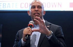 Jeffries Accuses Republicans Of Blocking Epstein Files
