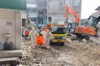 Indonesia School Collapse Death Toll Reaches 49, 14 Still Missing