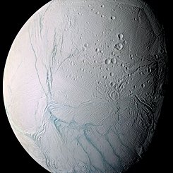 Satürn'ün Enceladus'unda Taze Kaplan Çizikleri
