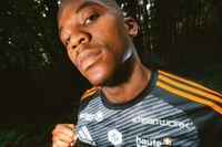 Ligue 2 - Le FC Annecy présente déjà l'un de ses maillots pour 2025-2026 - MaLigue2