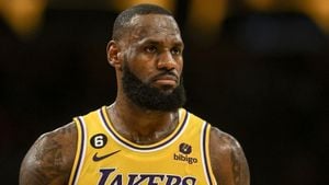 Lakers Edge Timberwolves With LeBron's Dominance