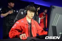 [MSI 선발전] '천적의 역습'…T1, '페이커' 특급 배송 앞세워 2-1 역전 : 네이트 스포츠