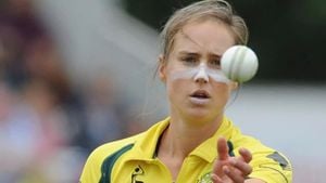 Ellyse Perry Shines Again Leading RCB To Competitive Total