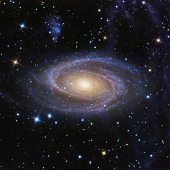 M81 and Arp's Loop