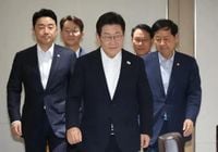 Lee cites ‘unity’ in divisive choice to pardon Cho Kuk, among others