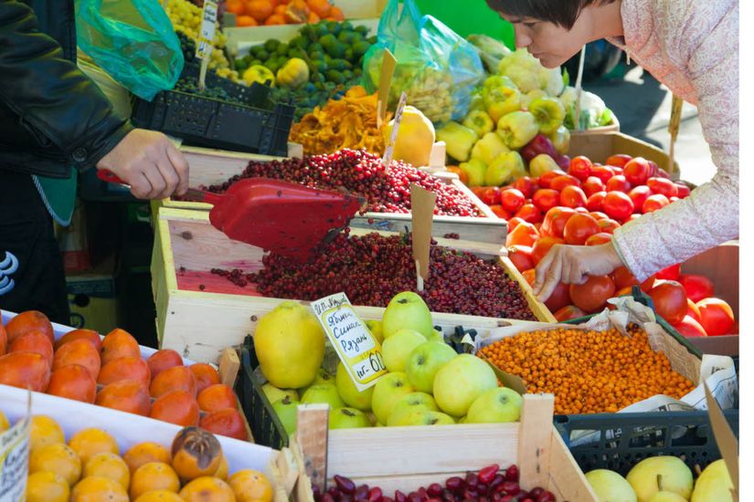 Çiğ sebze ve meyvelerin tüketilmeden önce dezenfeksiyonuna dikkat edilmeli