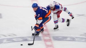 Islanders Face Rangers As Playoff Race Intensifies