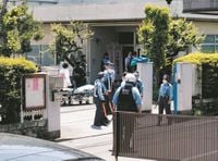 立川の小学校に男2人が侵入、暴行受け教員ら5人けが　窓ガラスを割って侵入か：東京新聞デジタル
