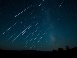 Perseid Meteor Shower To Dazzle Despite Bright Moon