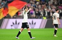 Duitse kopie van befaamde goal: zo fopt Kimmich de Italianen