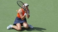 Mirra Andreeva, 17, claims back-to-back titles with Indian Wells victory over Aryna Sabalenka