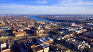 Luxury Homes Fly Off Market In St. Cloud