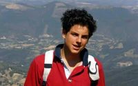 Il Vescovo di Assisi denuncia: 'Una reliquia di Carlo Acutis all'asta su web'