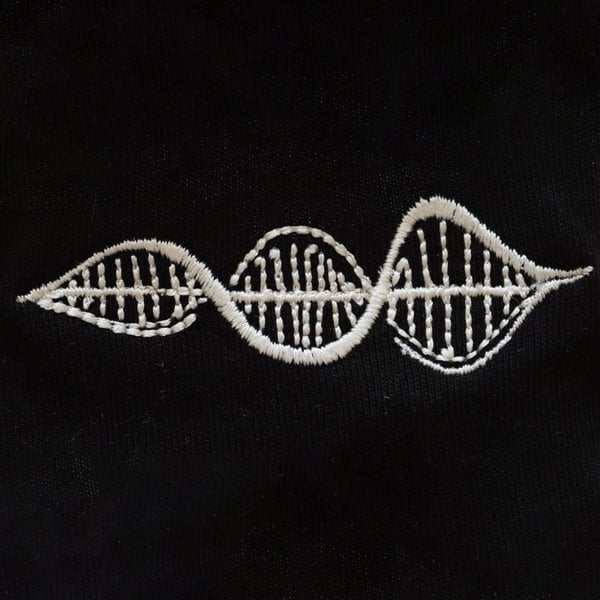 DNA: Yaşamın Özü T-Shirt (Nakış, %100 Pamuk)