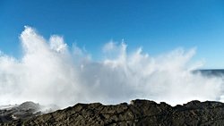 Pasifik’teki Axial Yanardağı Patlama Belirtileri Gösteriyor: Oregon Sahili Tetikte.