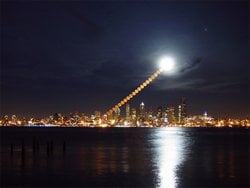 Seattle Üzerinde Ay Doğuşu
