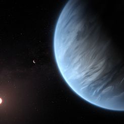  Water Vapor Discovered on Distant Exoplanet 