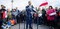 Karol Nawrocki: mam informację, że śledztwo ws. apartamentów umorzono. Prokuratura: śledztwo trwa