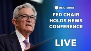 Federal Reserve Cuts Interest Rates Amid Retail Price Hikes