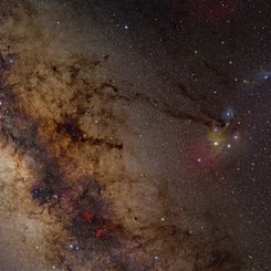 A Wide Field Image of the Galactic Center