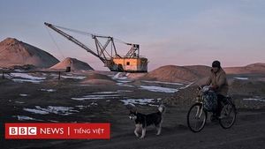 U.S. And Ukraine Sign Landmark Mineral Agreement