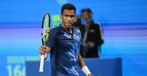 Auger-Aliassime Advances To Dubai Semifinals After Cilic Victory