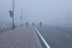 Delhi Chokes Under Smog As Air Quality Hits Crisis
