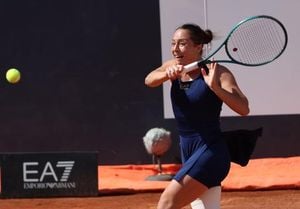 Cocciaretto Advances While Italian Players Struggle
